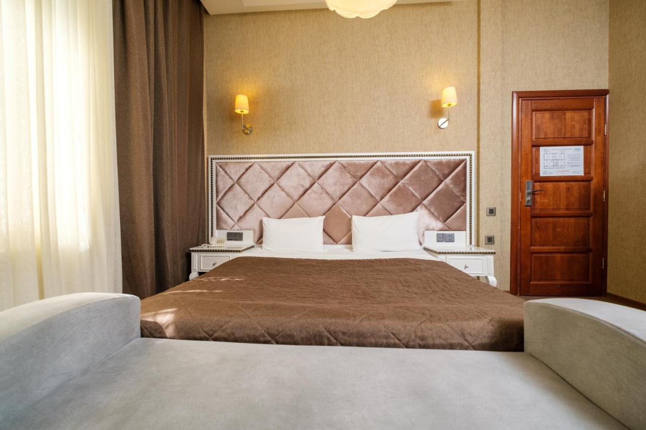 Maestro Hotel Baku Exteriör bild