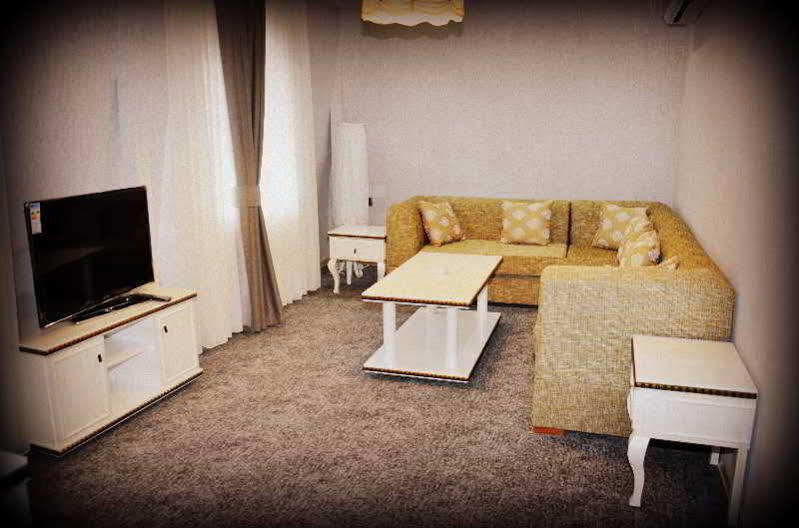 Maestro Hotel Baku Exteriör bild